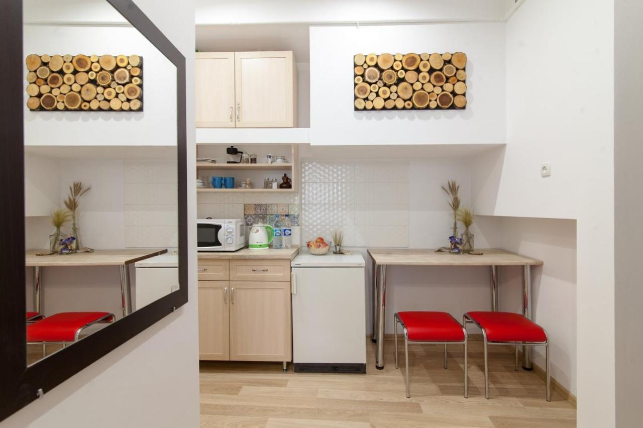 Apartment On Krakivska Street リヴィウ エクステリア 写真
